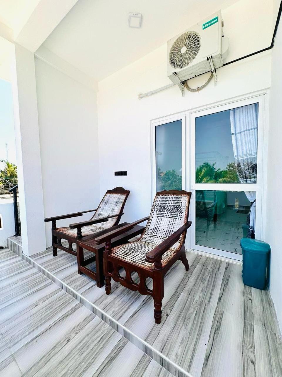 Garden Beach Hotel Arugam Bay Exterior foto